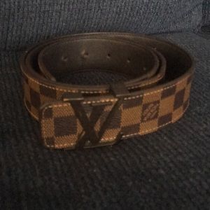 Louis Vuitton belt. 42 inches